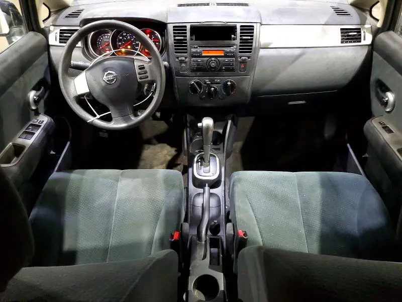 2011 NISSAN VERSA 1.8 S  