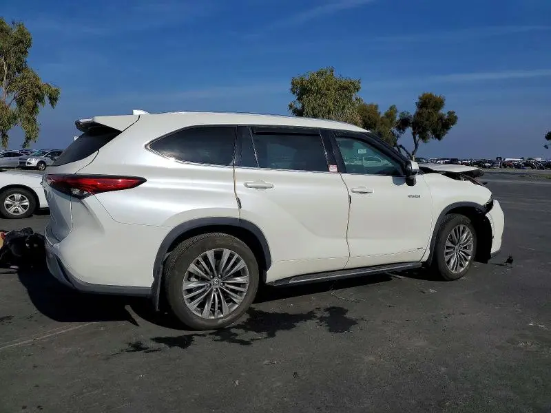 2020 TOYOTA HIGHLANDER HYBRID PLATINUM  