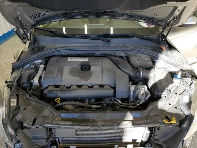 2016 VOLVO XC60 T6 PLATINUM  