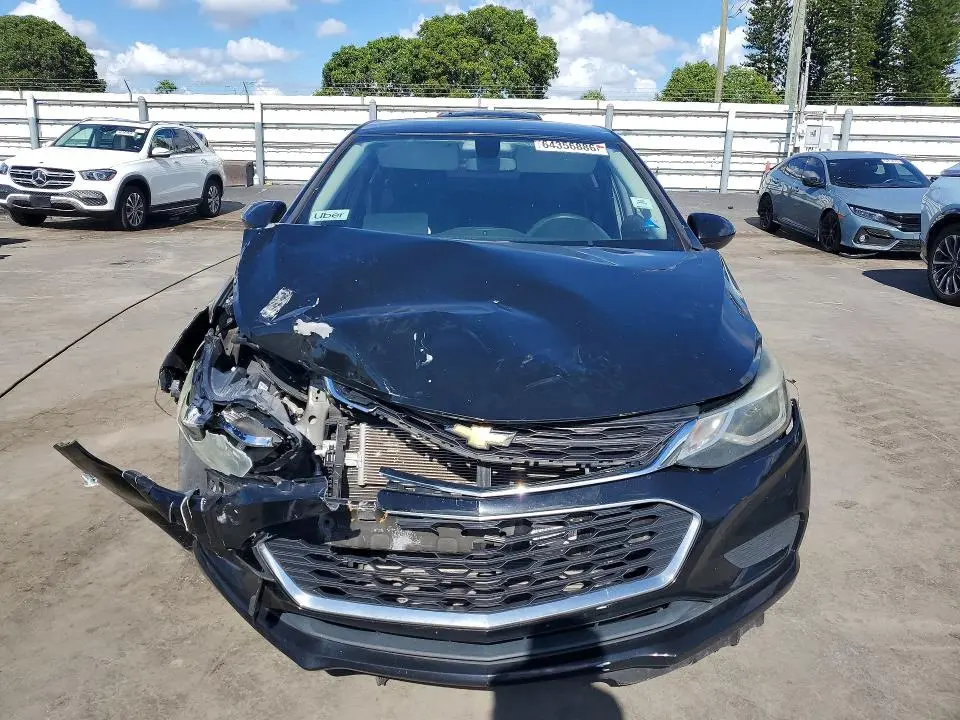 2018 CHEVROLET CRUZE LT  