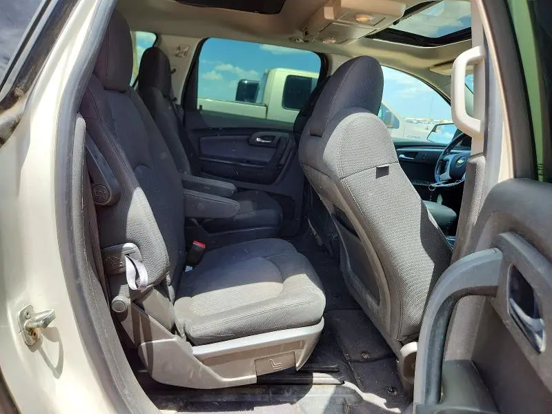 2012 CHEVROLET TRAVERSE LT  