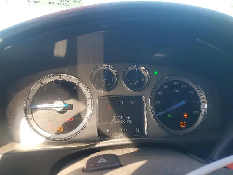 2011 CADILLAC ESCALADE ESV LUXURY  