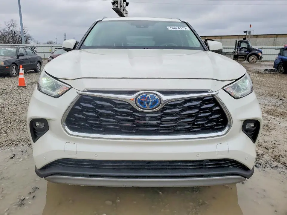 2021 TOYOTA HIGHLANDER HYBRID PLATINUM  