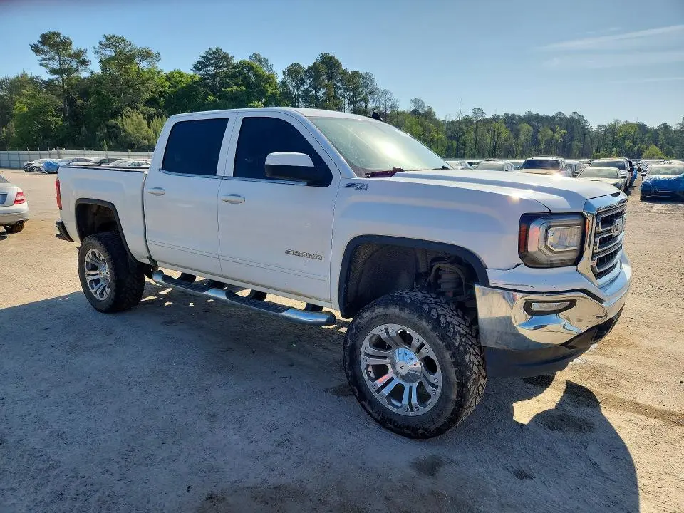 2017 GMC SIERRA K1500 SLE  