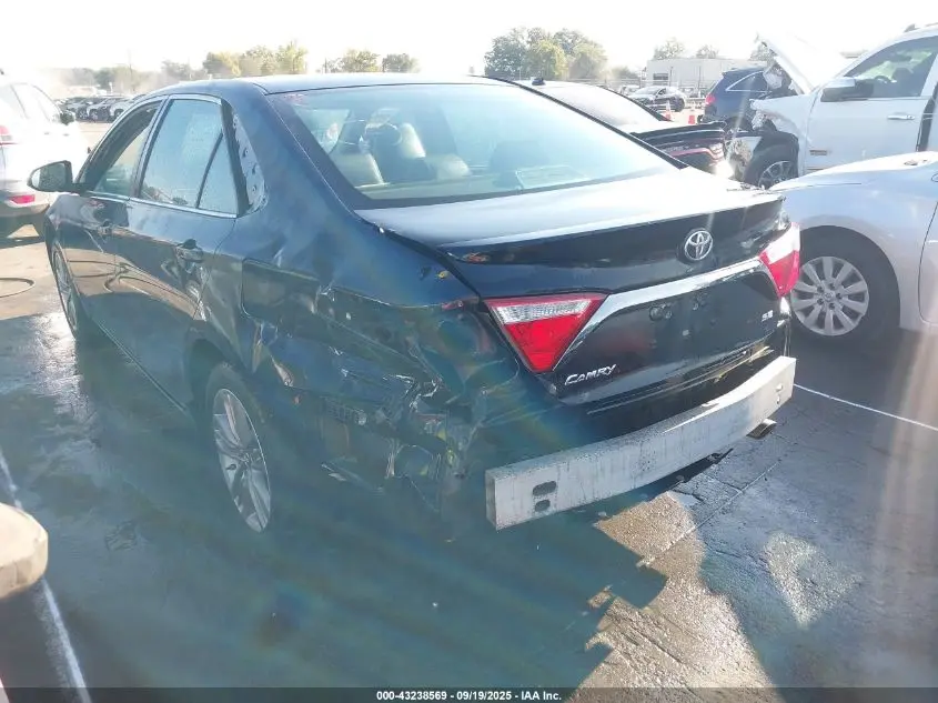 2016 TOYOTA CAMRY SE