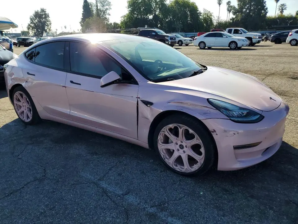 2018 TESLA MODEL 3   