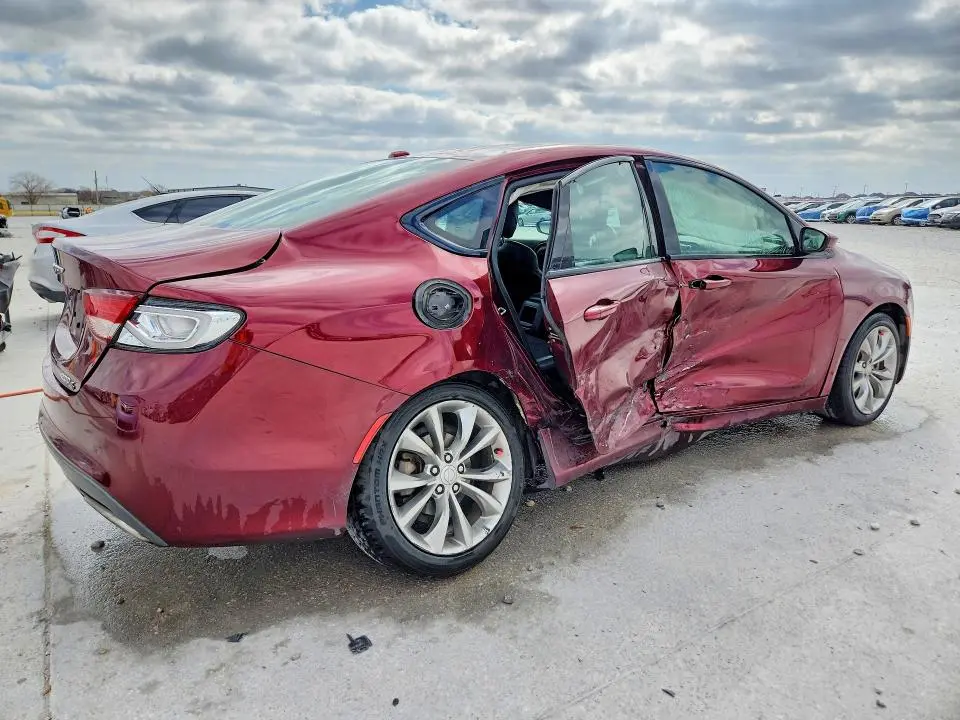 2015 CHRYSLER 200   