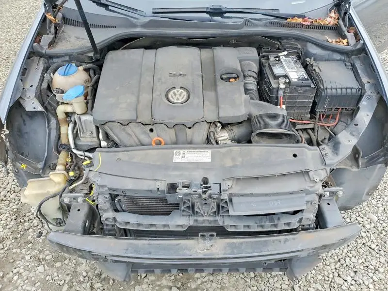 2010 VOLKSWAGEN JETTA SE  