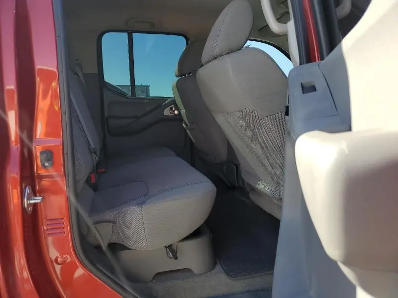 2017 NISSAN FRONTIER S  