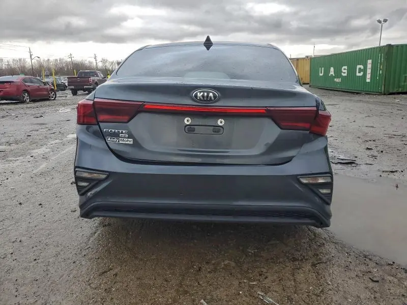 2021 KIA FORTE FE  