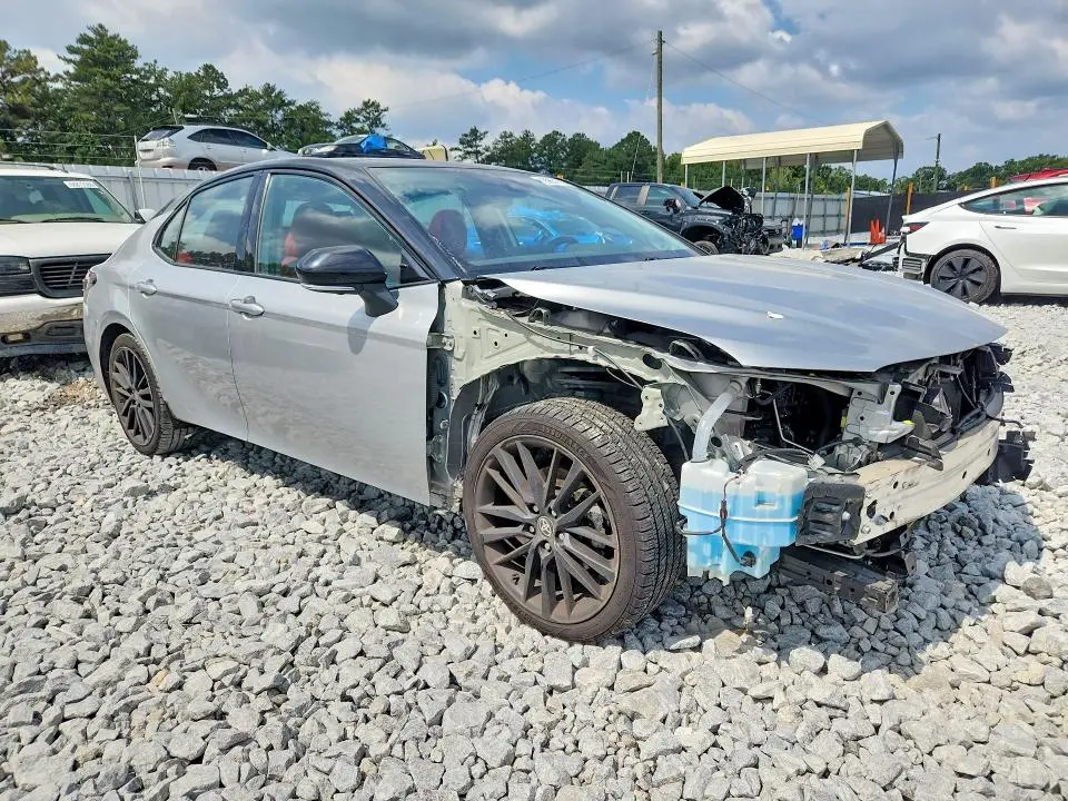 2021 TOYOTA CAMRY XSE  
