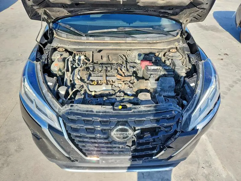 2021 NISSAN KICKS SV  