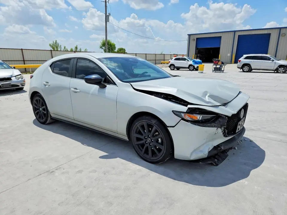 2024 MAZDA 3 SELECT SPORT  
