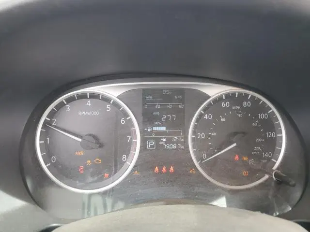 2021 NISSAN KICKS S  