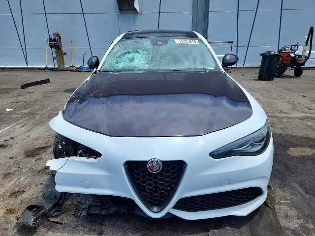 2019 ALFA ROMEO GIULIA   