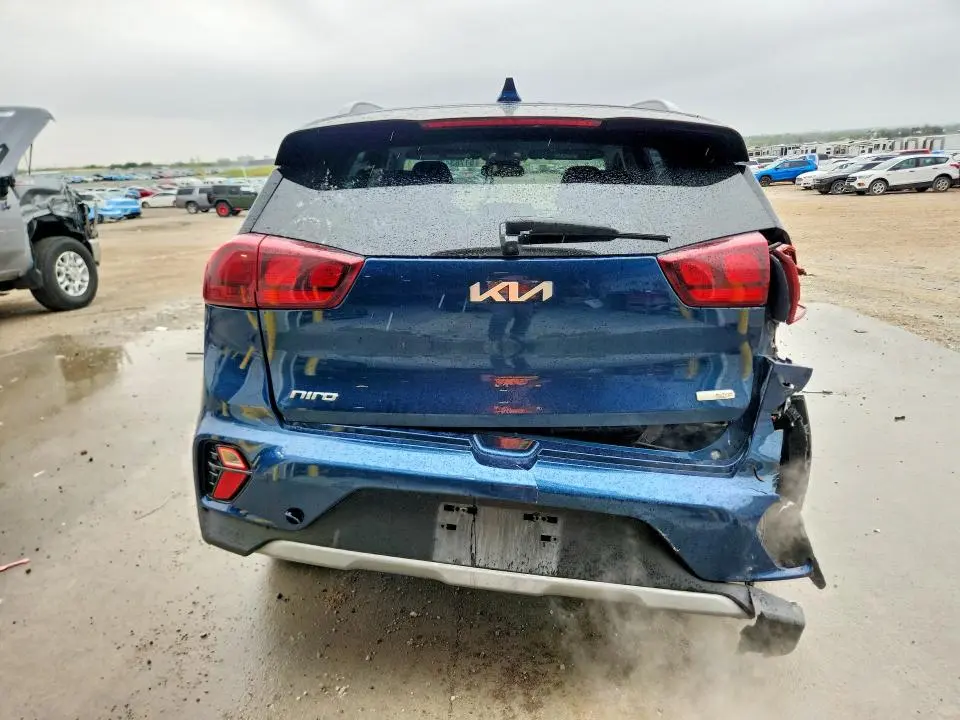 2022 KIA NIRO LXS  