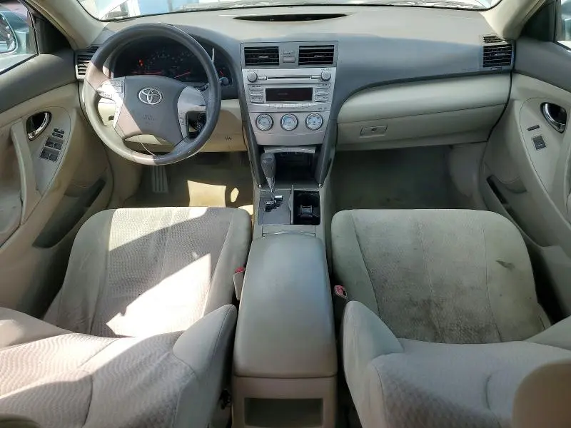 2011 TOYOTA CAMRY LE  