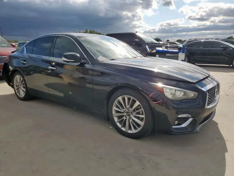 2021 INFINITI Q50 LUXE  