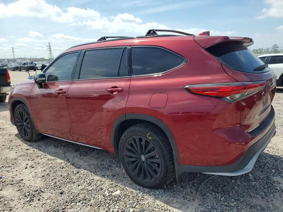 2023 TOYOTA HIGHLANDER XSE  