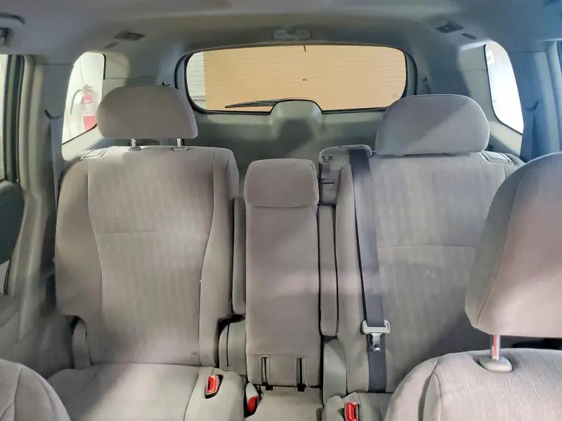 2011 TOYOTA HIGHLANDER BASE  