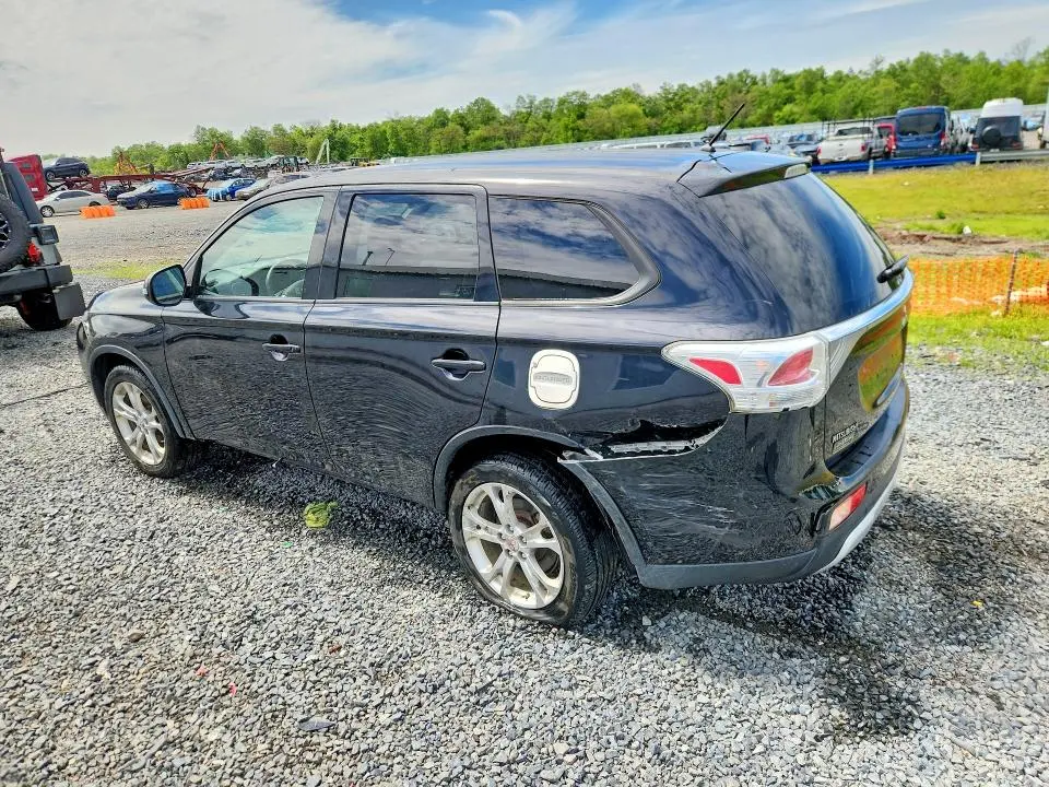 2015 MITSUBISHI OUTLANDER SE  