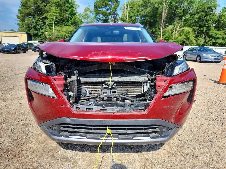 2022 NISSAN ROGUE SL  