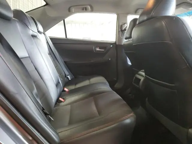2016 TOYOTA CAMRY LE  