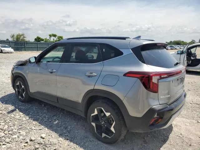 2024 KIA SELTOS EX  