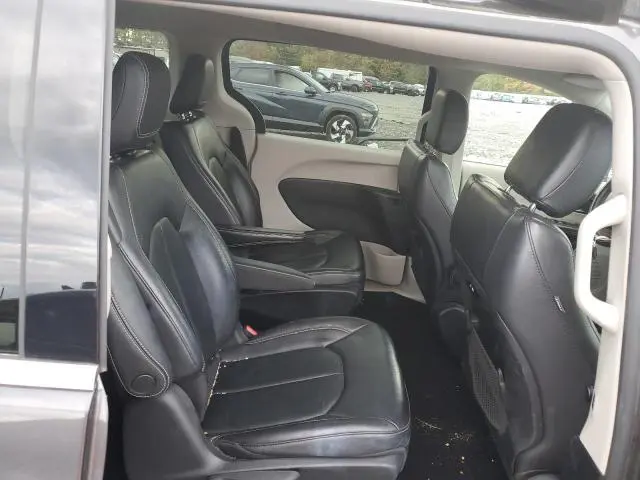 2022 CHRYSLER PACIFICA HYBRID TOURING L  