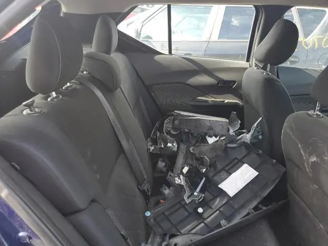 2020 NISSAN KICKS S  
