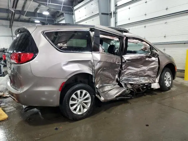 2017 CHRYSLER PACIFICA TOURING L  