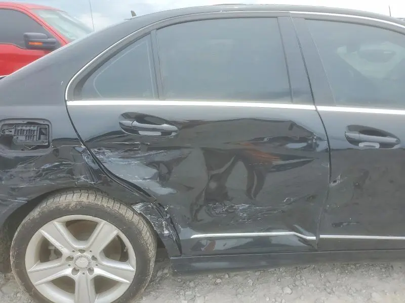 2011 MERCEDES-BENZ C 300  
