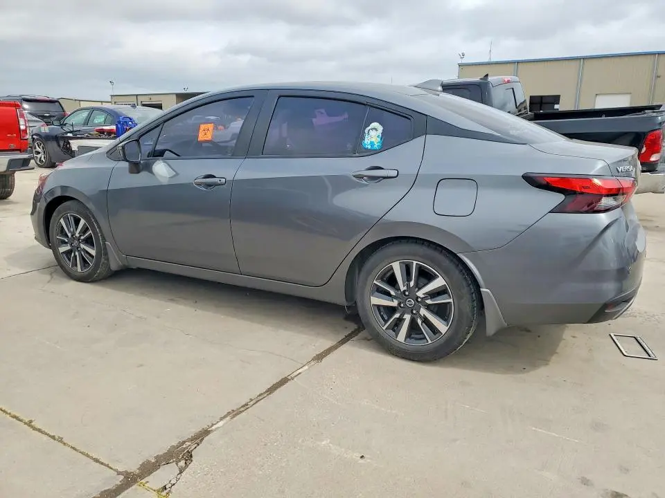 2020 NISSAN VERSA SV  