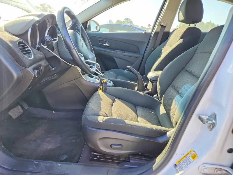 2012 CHEVROLET CRUZE LT  