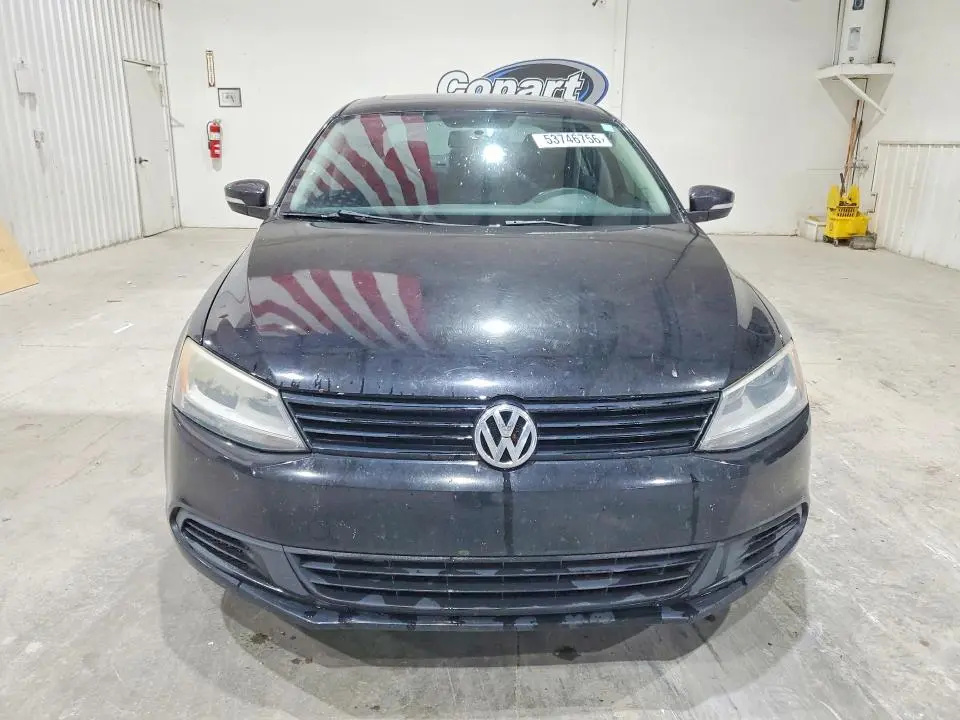 2012 VOLKSWAGEN JETTA SE  