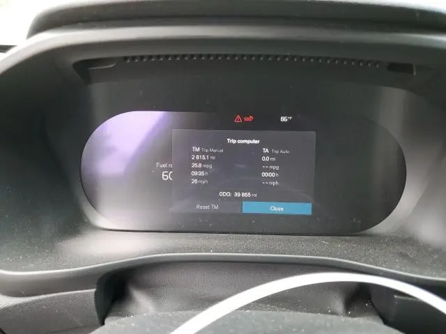 2023 VOLVO XC40 PLUS  