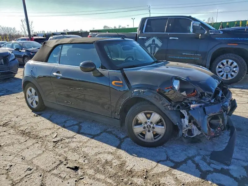 2019 MINI COOPER   