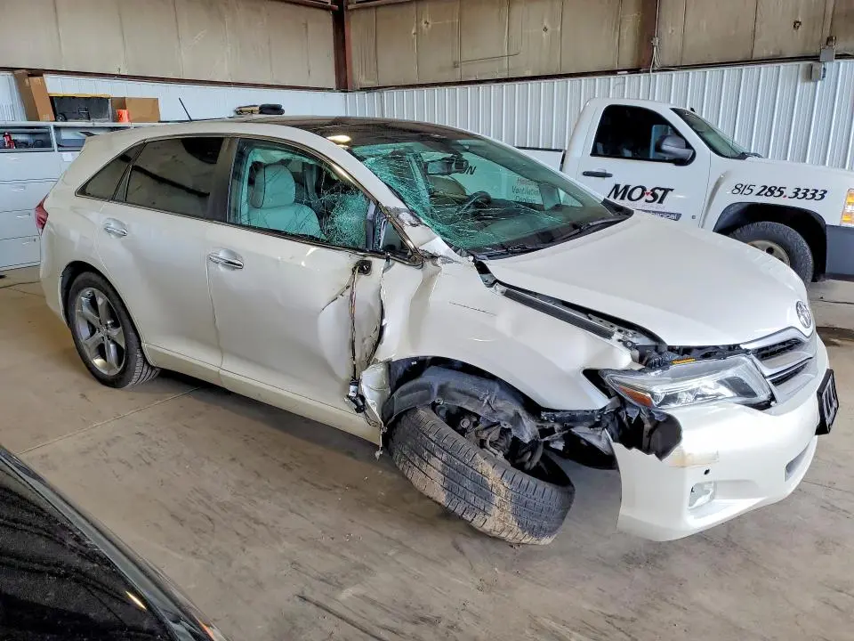 2015 TOYOTA VENZA LIMITED  