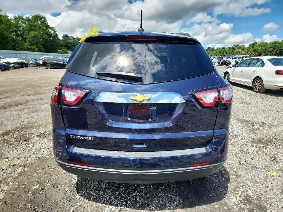 2017 CHEVROLET TRAVERSE LS  