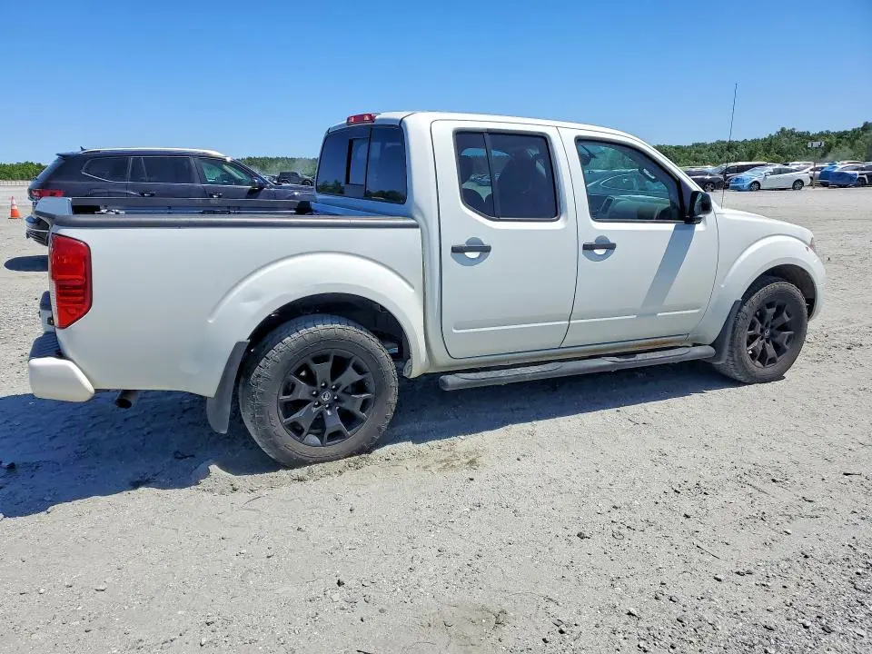 2018 NISSAN FRONTIER SV  