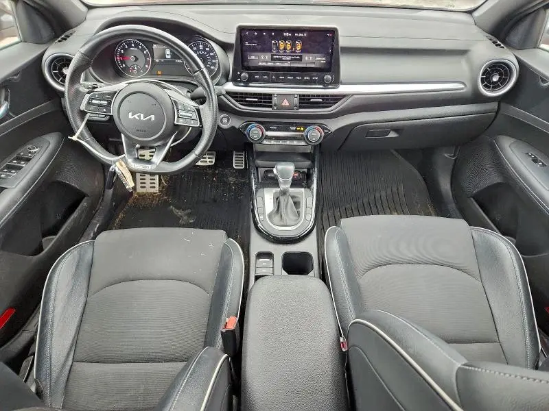 2022 KIA FORTE GT LINE  