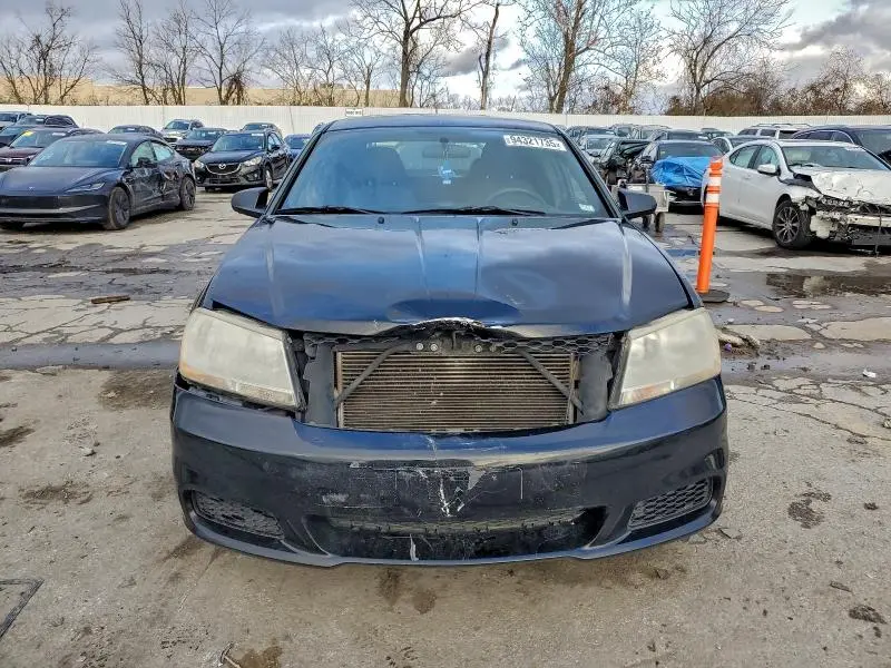 2013 DODGE AVENGER SE  