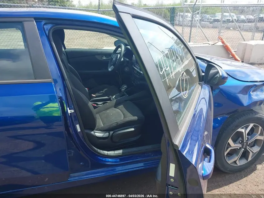 2019 KIA FORTE LXS