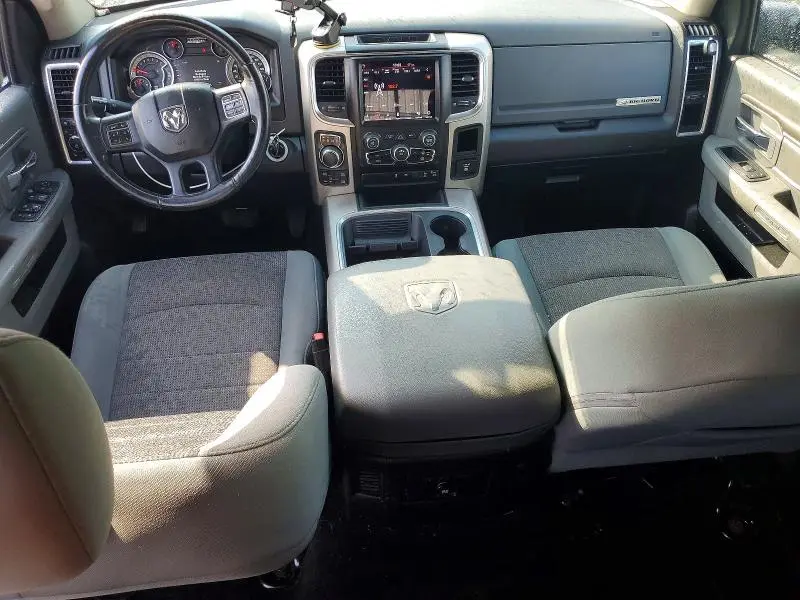 2018 RAM 1500 SLT  