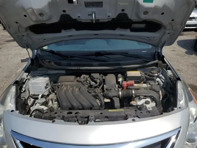 2019 NISSAN VERSA S  