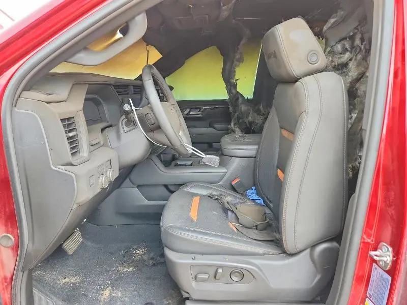 2025 GMC SIERRA K2500 AT4  