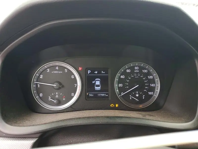 2018 HYUNDAI SONATA SE  