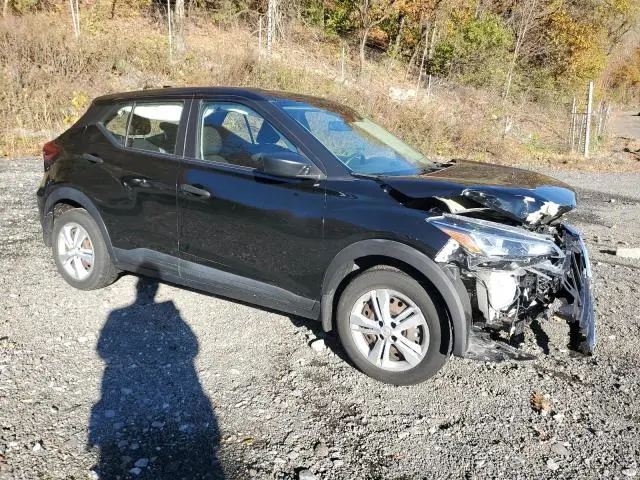 2023 NISSAN KICKS S  