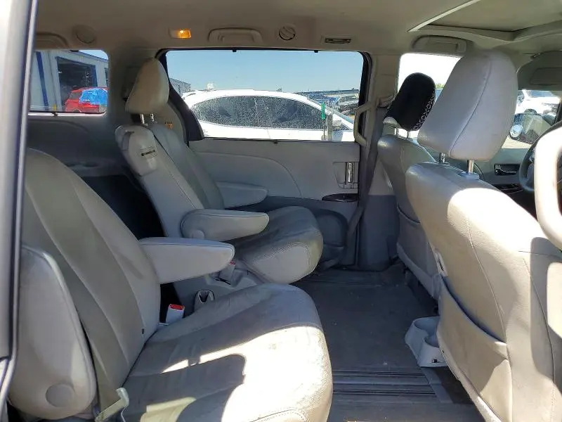 2012 TOYOTA SIENNA XLE 8-PASSENGER  