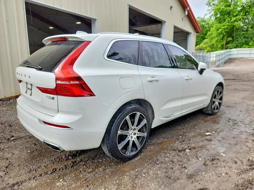 2018 VOLVO XC60 T5 INSCRIPTION  